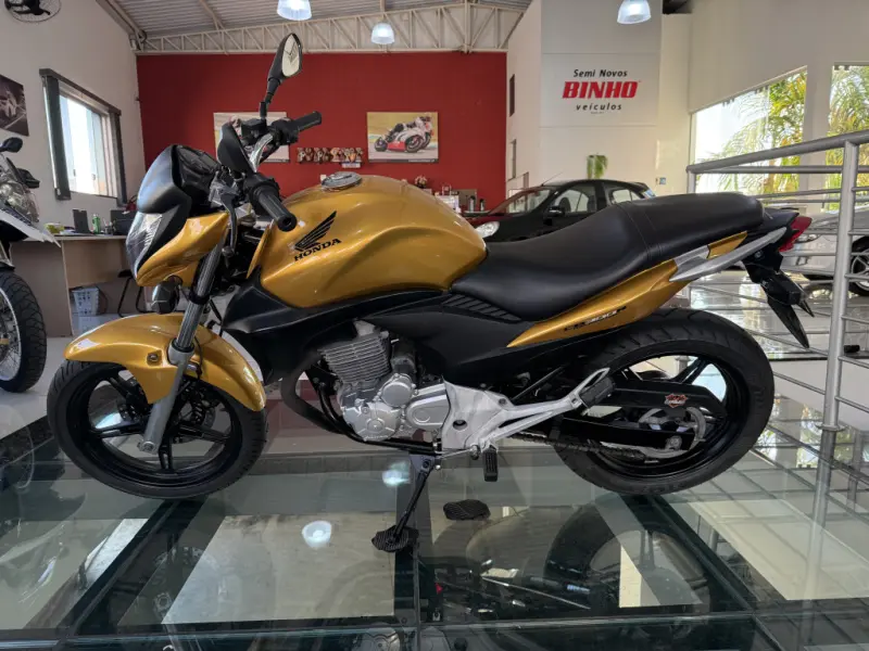 CB 300 R - Foto