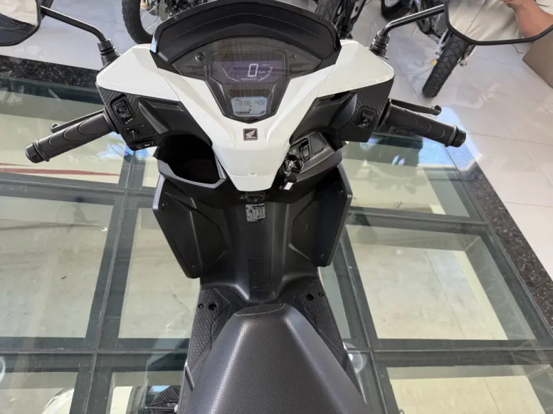 Elite 125 - Foto