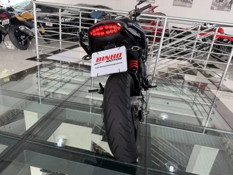 ER-6N 650 - Foto