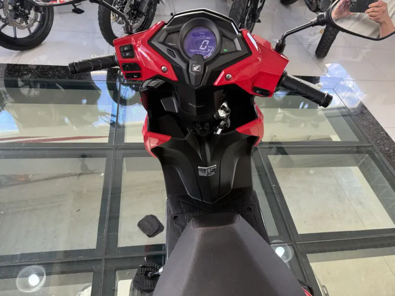 Elite 125 - Foto