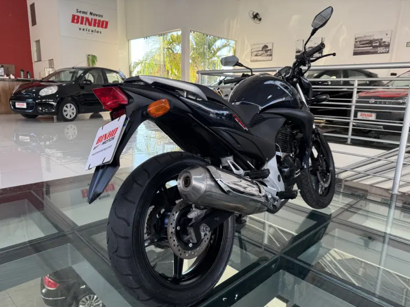 CB 300 R - Foto