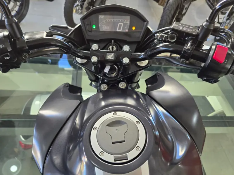 CB 250 F Twister - Foto