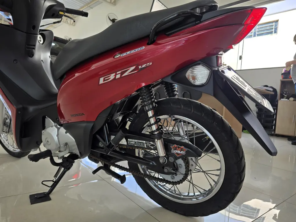 Biz 125 - Foto