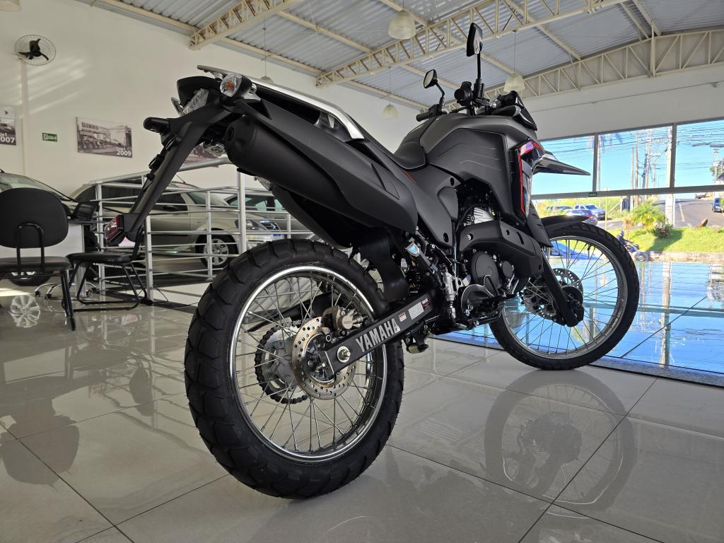 XTZ 250 - Foto